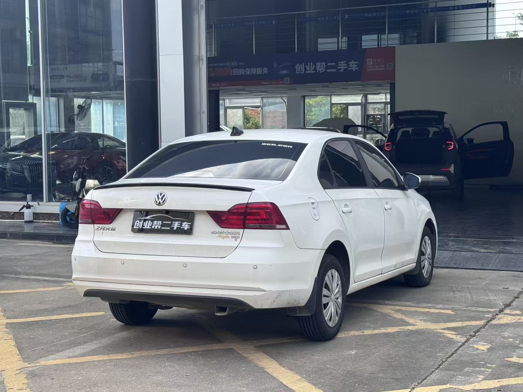 Volkswagen Santana 2018 car image #9