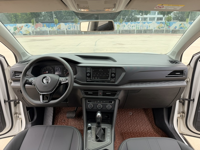 Volkswagen Tharu 2019 car image #11
