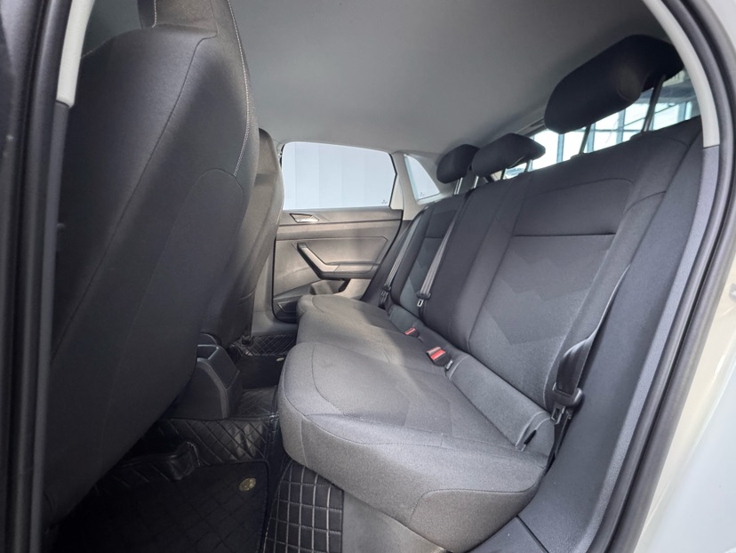 Volkswagen Polo 2022 car image #7