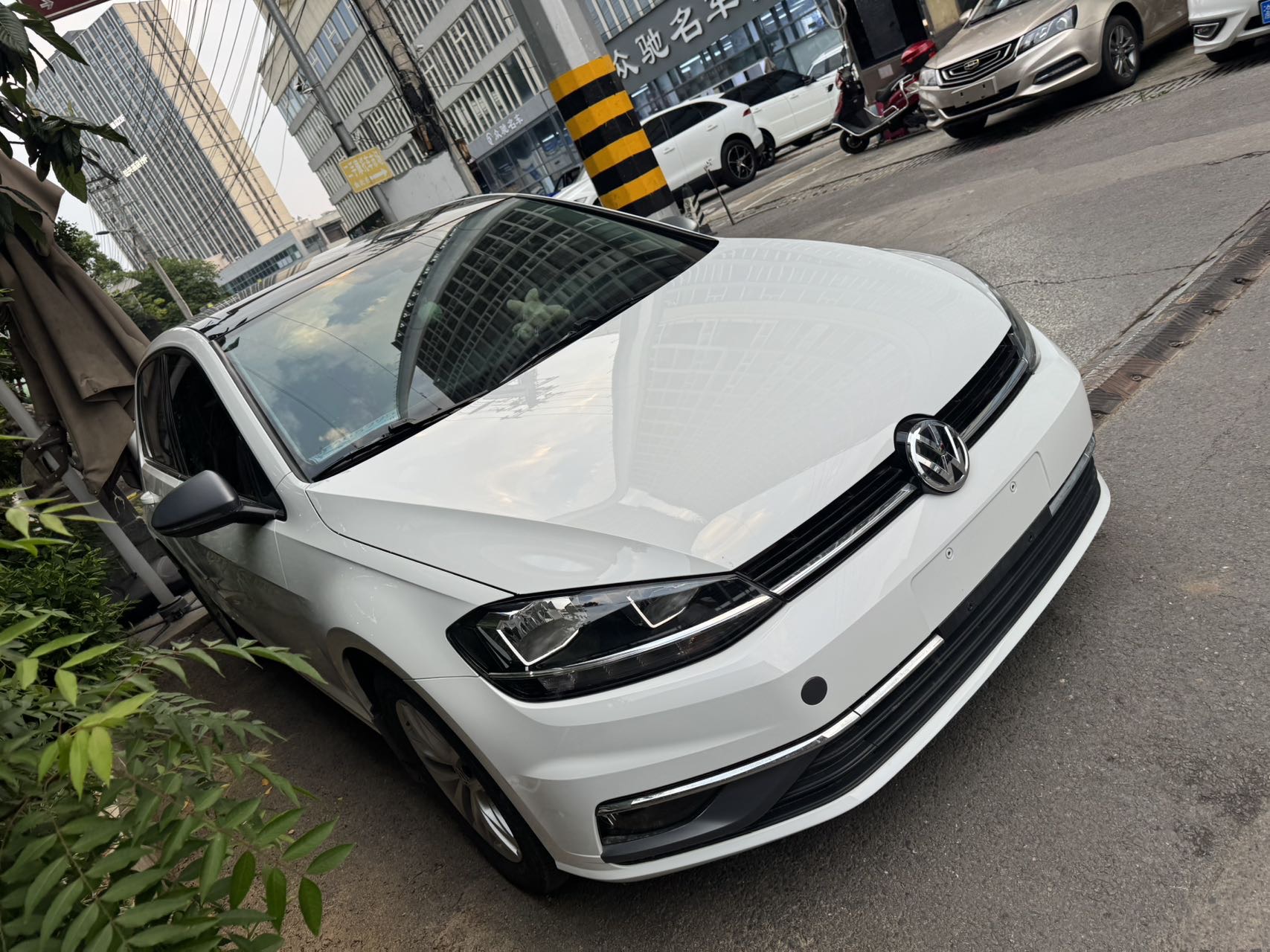 Volkswagen Golf 2019 #3 Volkswagen Golf 2019 car image #3