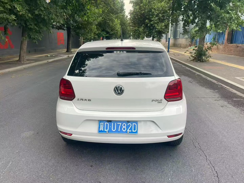 Volkswagen Polo 2018 car image #4