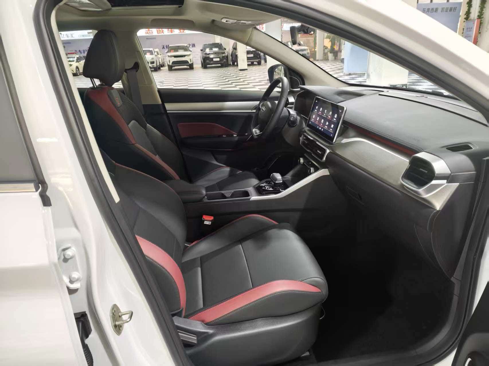GEELY Coolray 2022 car image #7
