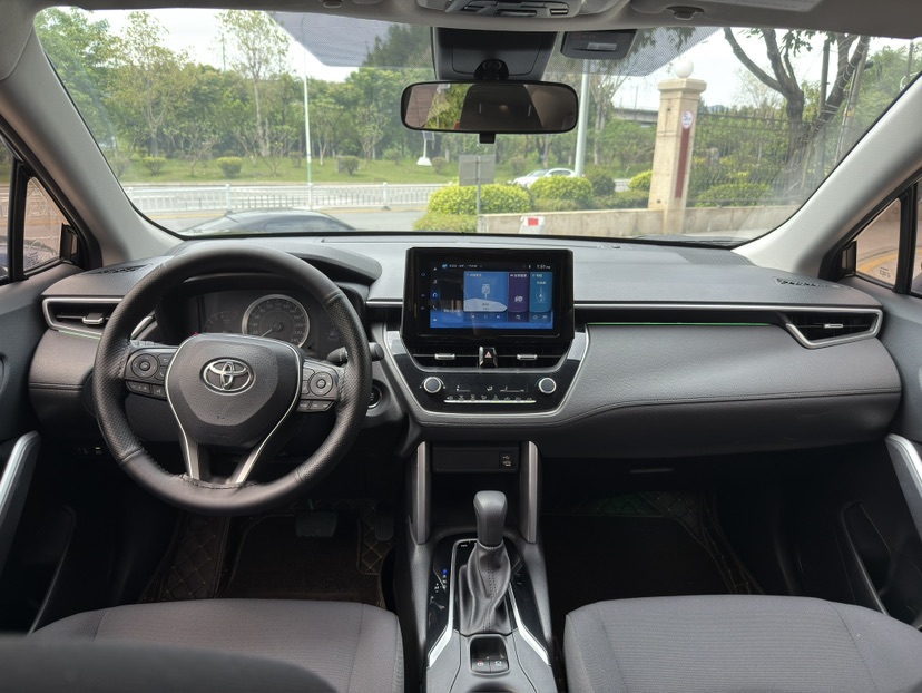 Toyota Corolla Cross 2022 car image #11