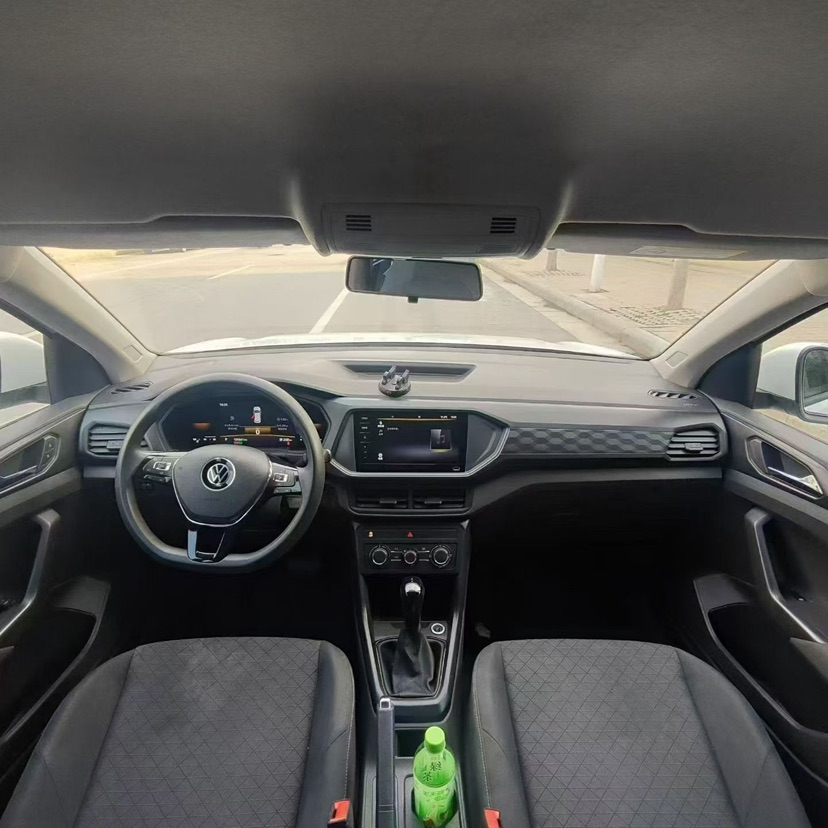 Volkswagen T-Cross 2023 #6 Volkswagen T-Cross 2023 car image #6