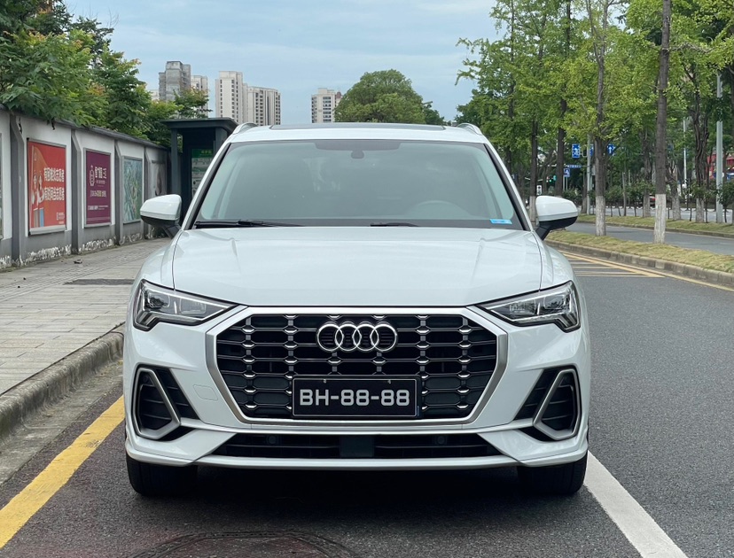 Audi Q3 2022 #2 Audi Q3 2022 car image #2