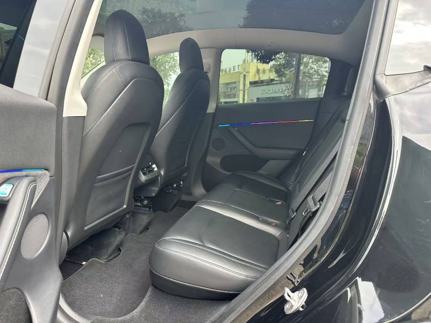 Tesla Model Y 2021 #6 Tesla Model Y 2021 car image #6