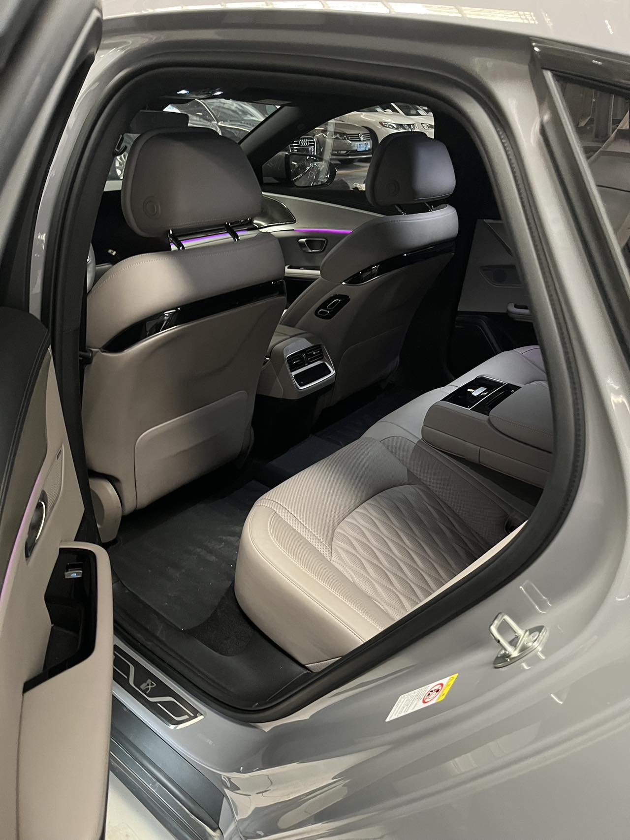 BYD Han 2025 car image #5