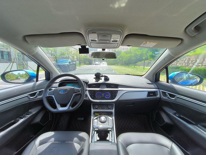 2019 immagine di auto #2