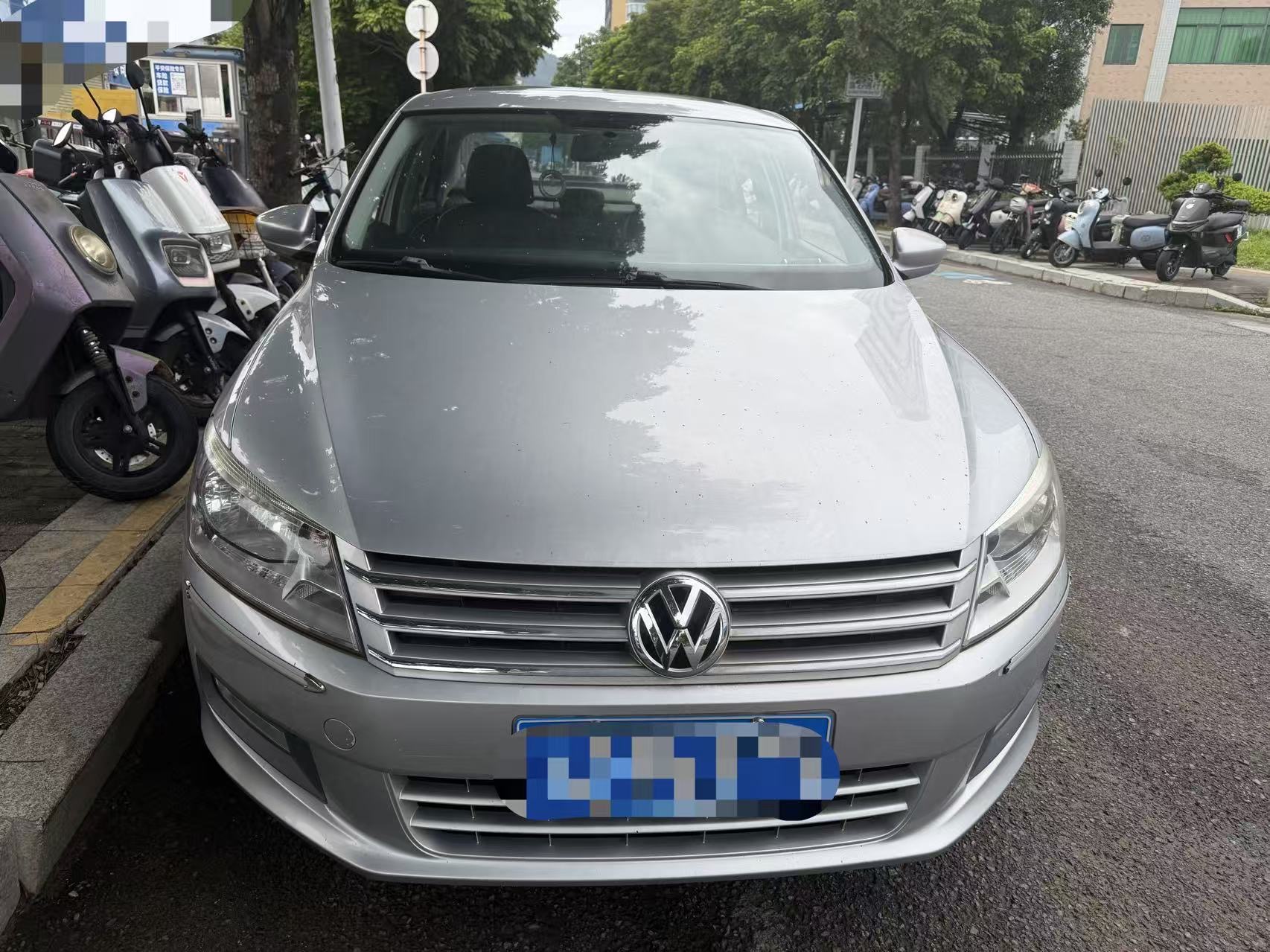 Volkswagen Santana 2015 car image #2