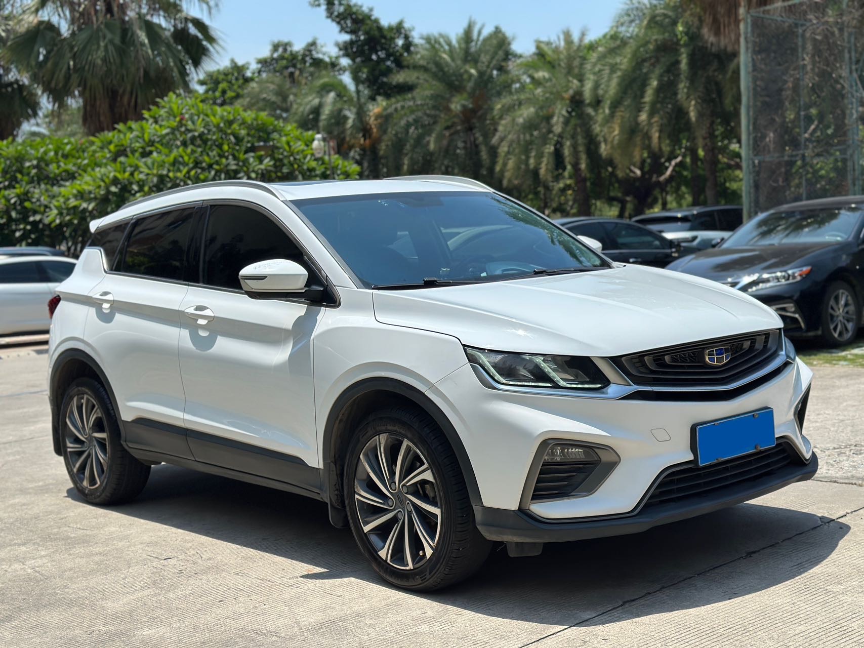 GEELY Coolray 2019 car image #3