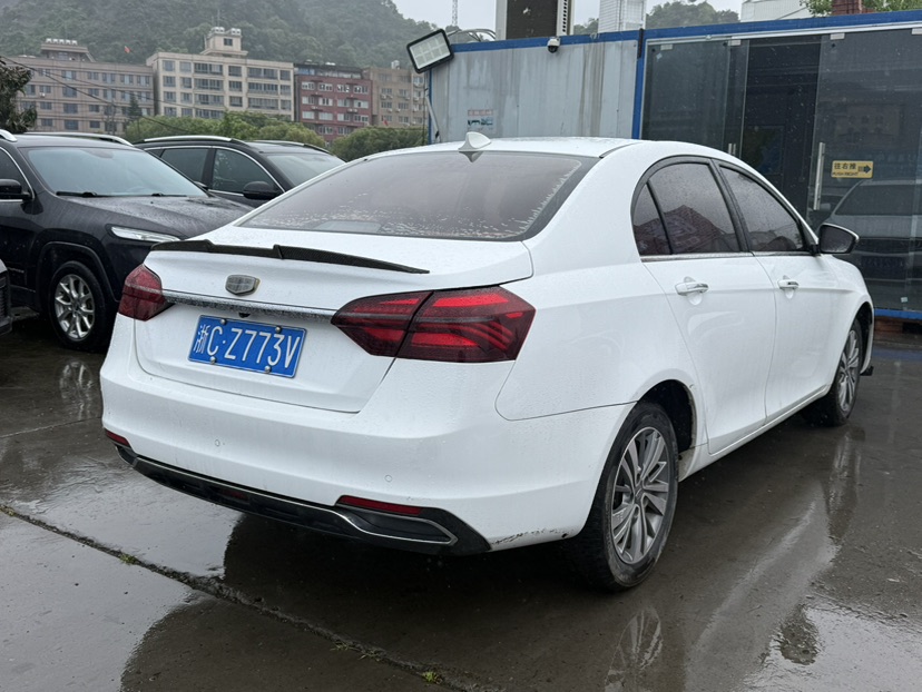 GEELY Emgrand 2019 car image #2