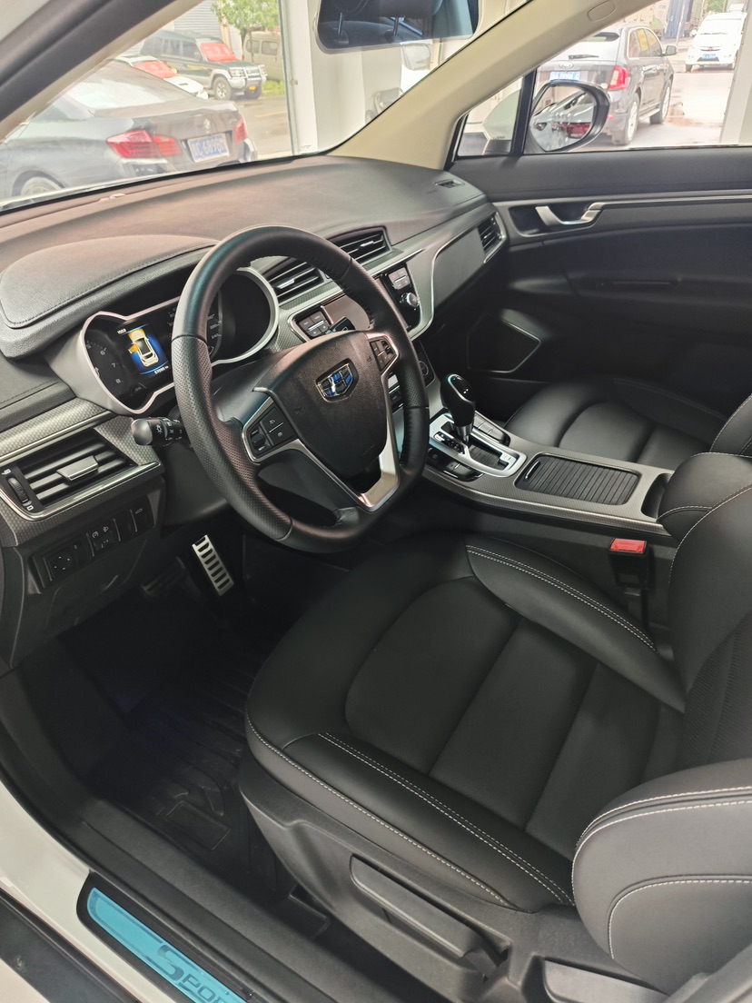 GEELY Emgrand GS 2018 car image #4
