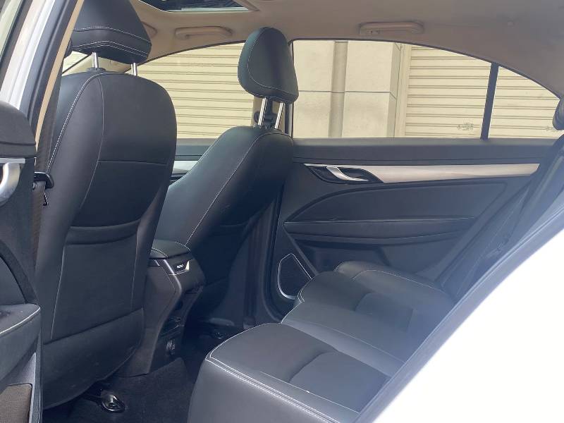 GEELY Emgrand 2018 #5 GEELY Emgrand 2018 car image #5