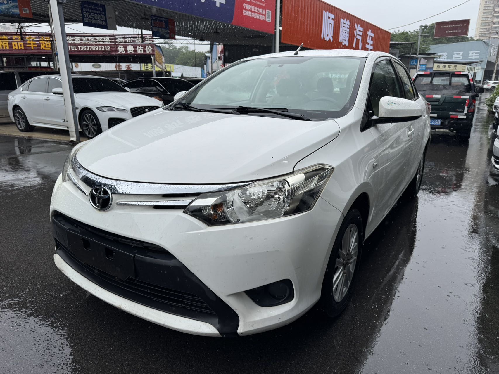 Toyota Vios 2014 Toyota Vios 2014 car image