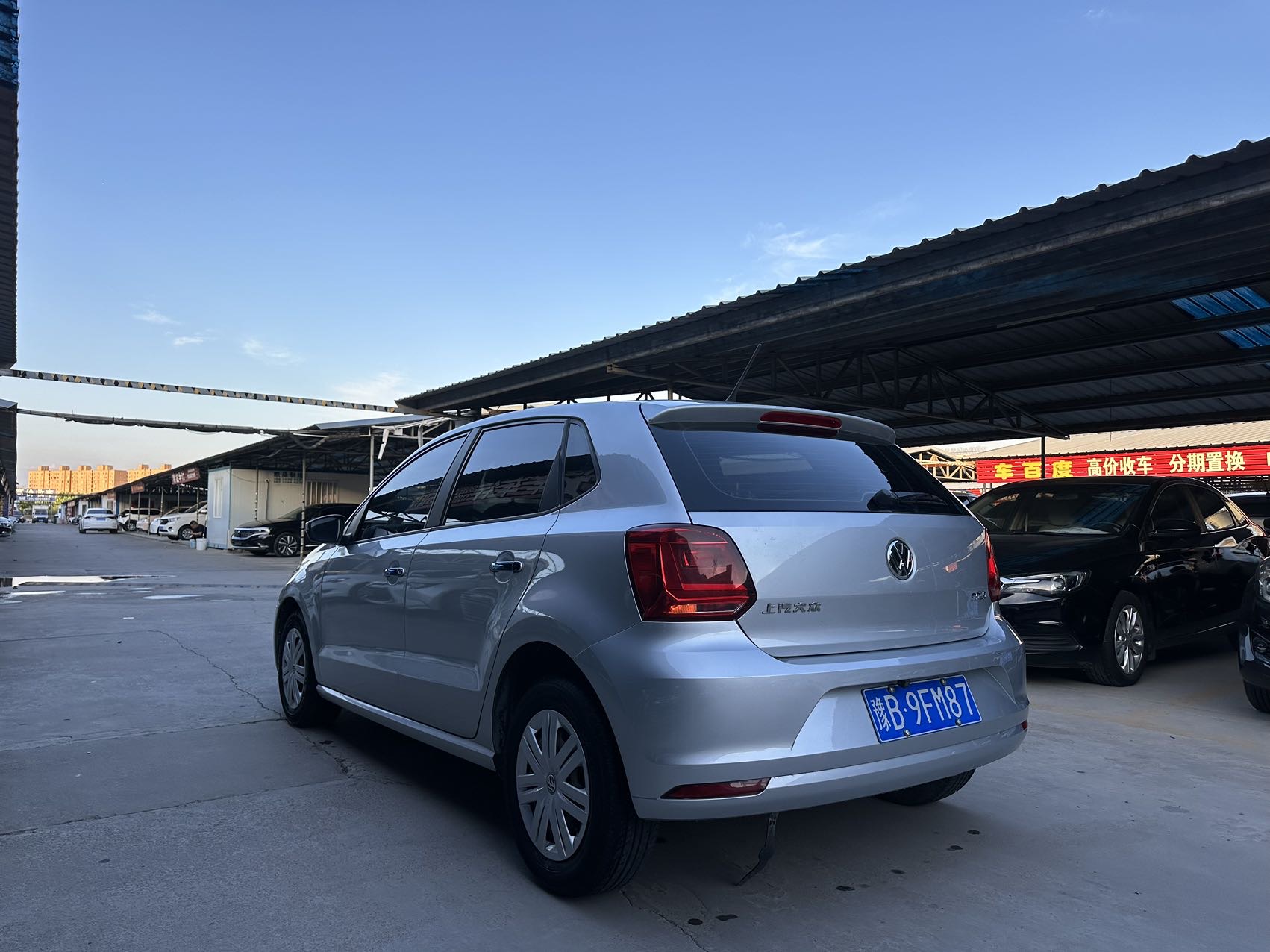 Volkswagen Polo 2017 car image #6