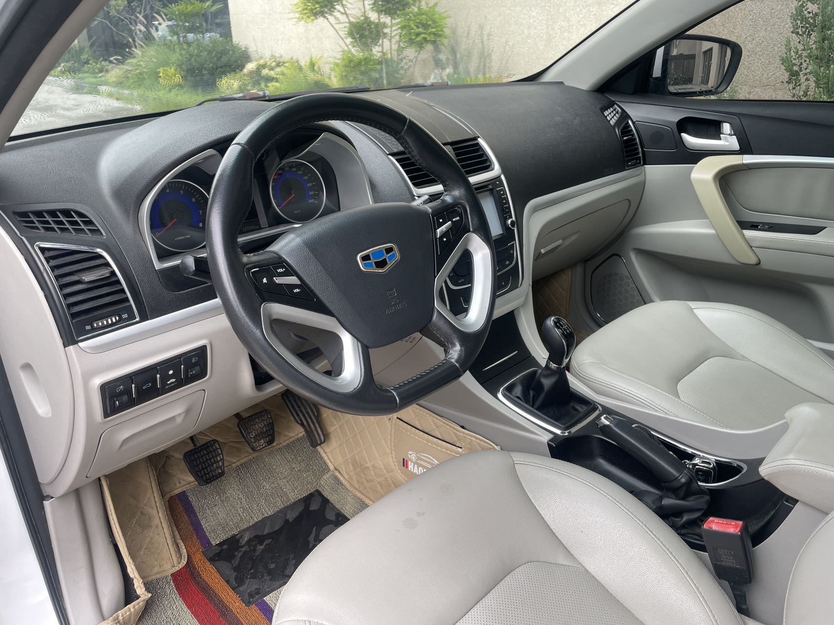 GEELY Emgrand 2015 car image #14