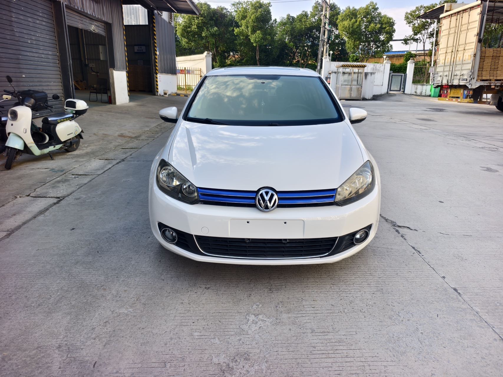 Volkswagen Golf 2014 car image #3