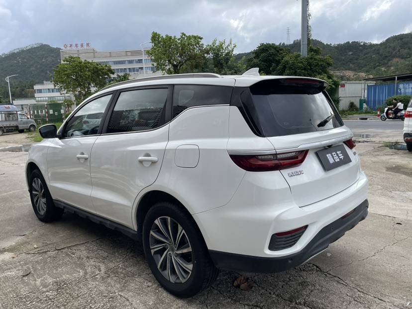 GEELY Vision X6 2020 car image #9