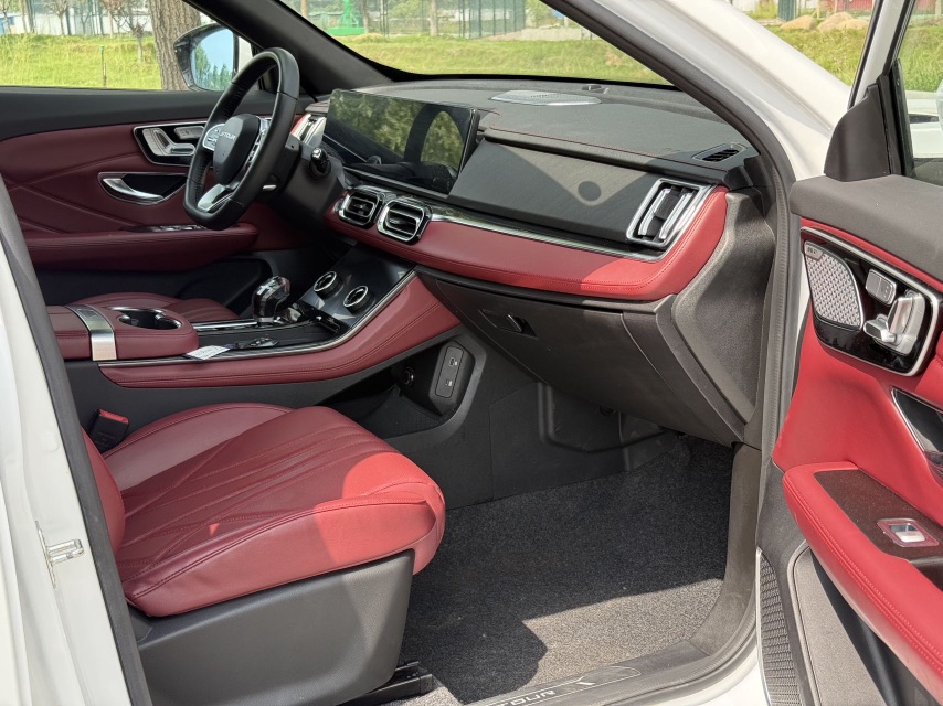 Jetour X70 PLUS 2024 car image #8