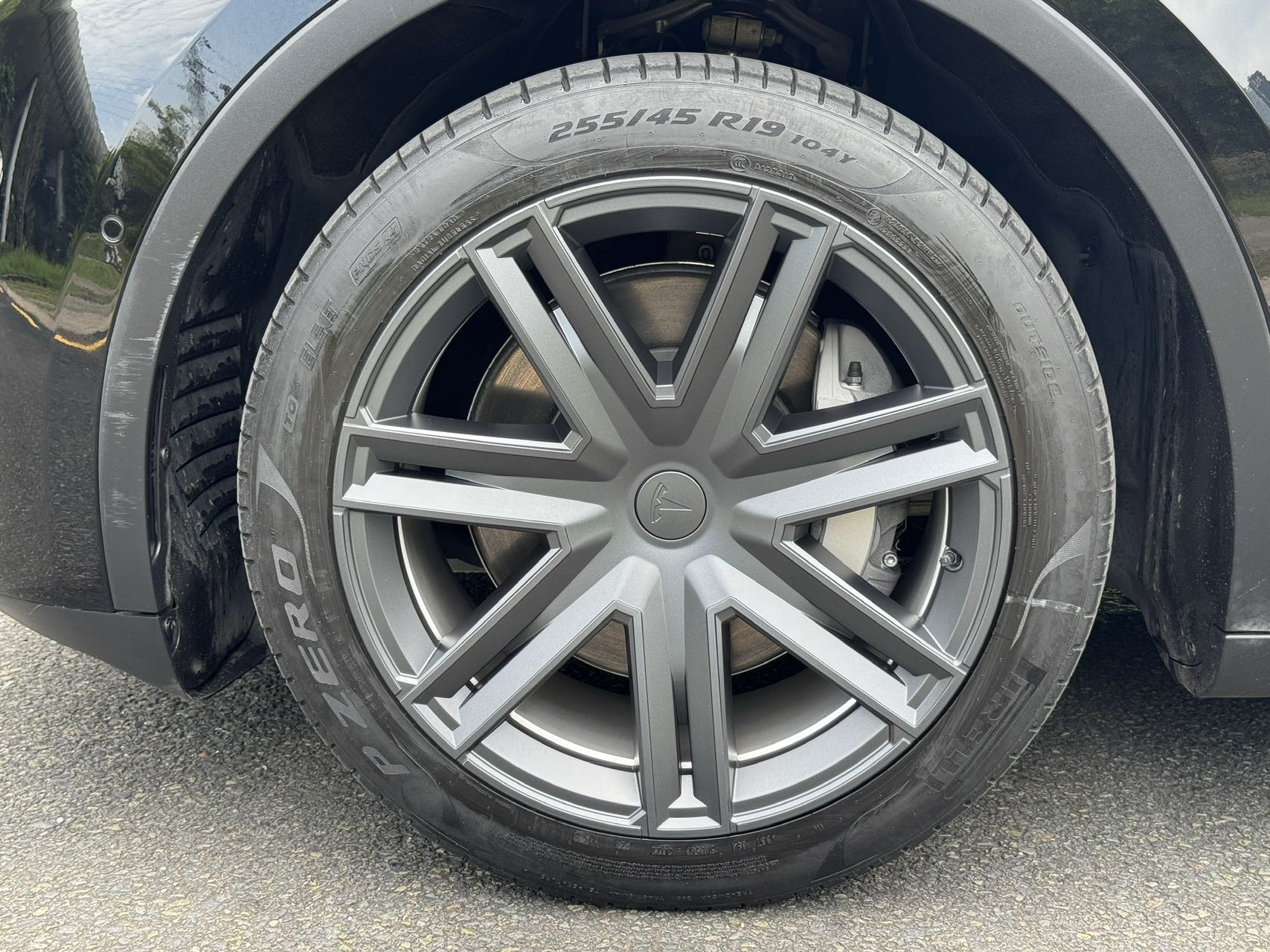 Tesla Model Y 2022 car image #7