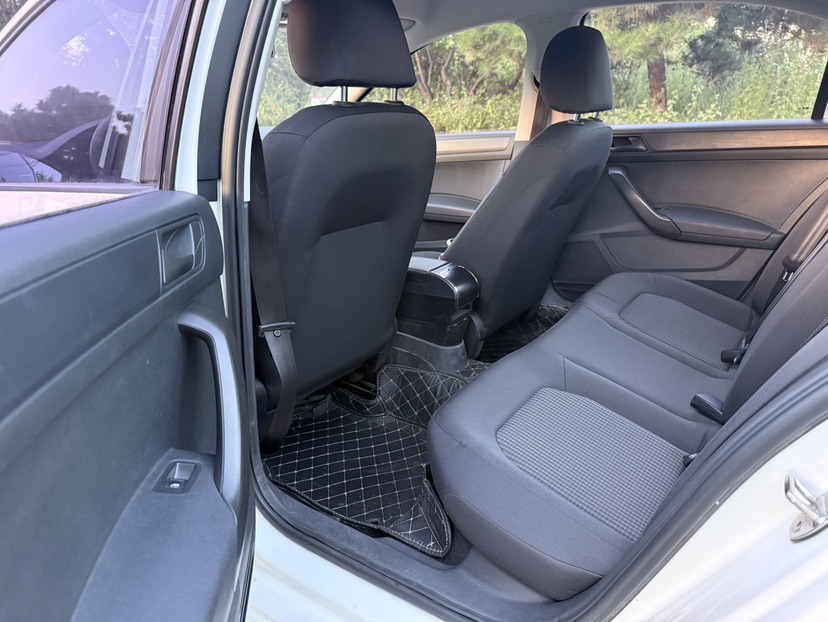 Volkswagen Santana 2018 car image #4