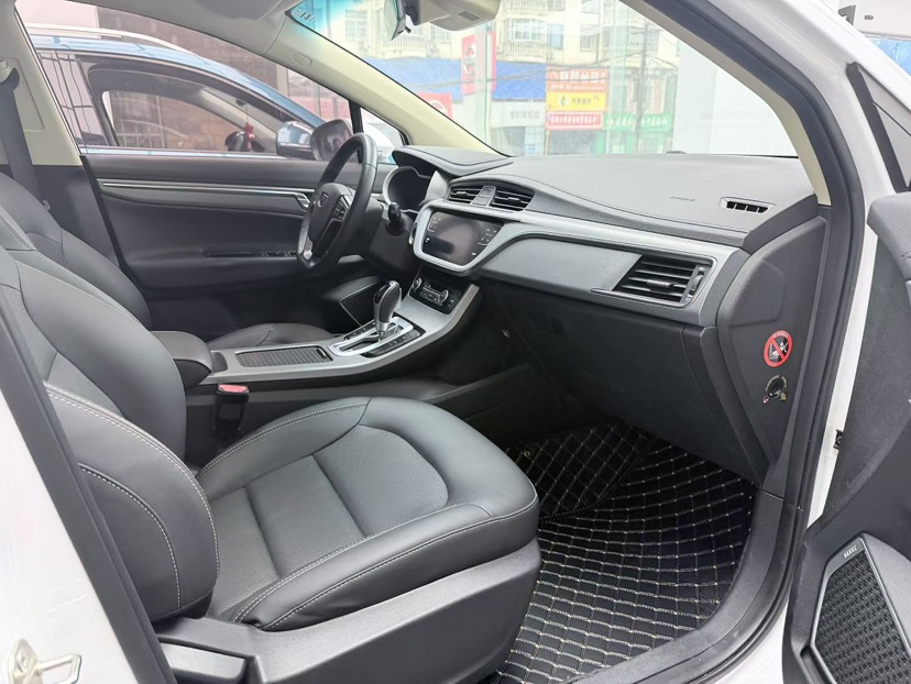 GEELY Emgrand GS 2018 #6 GEELY Emgrand GS 2018 car image #6