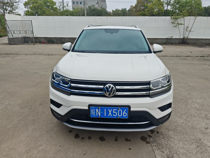 Volkswagen Tharu 2019 immagine di auto #2