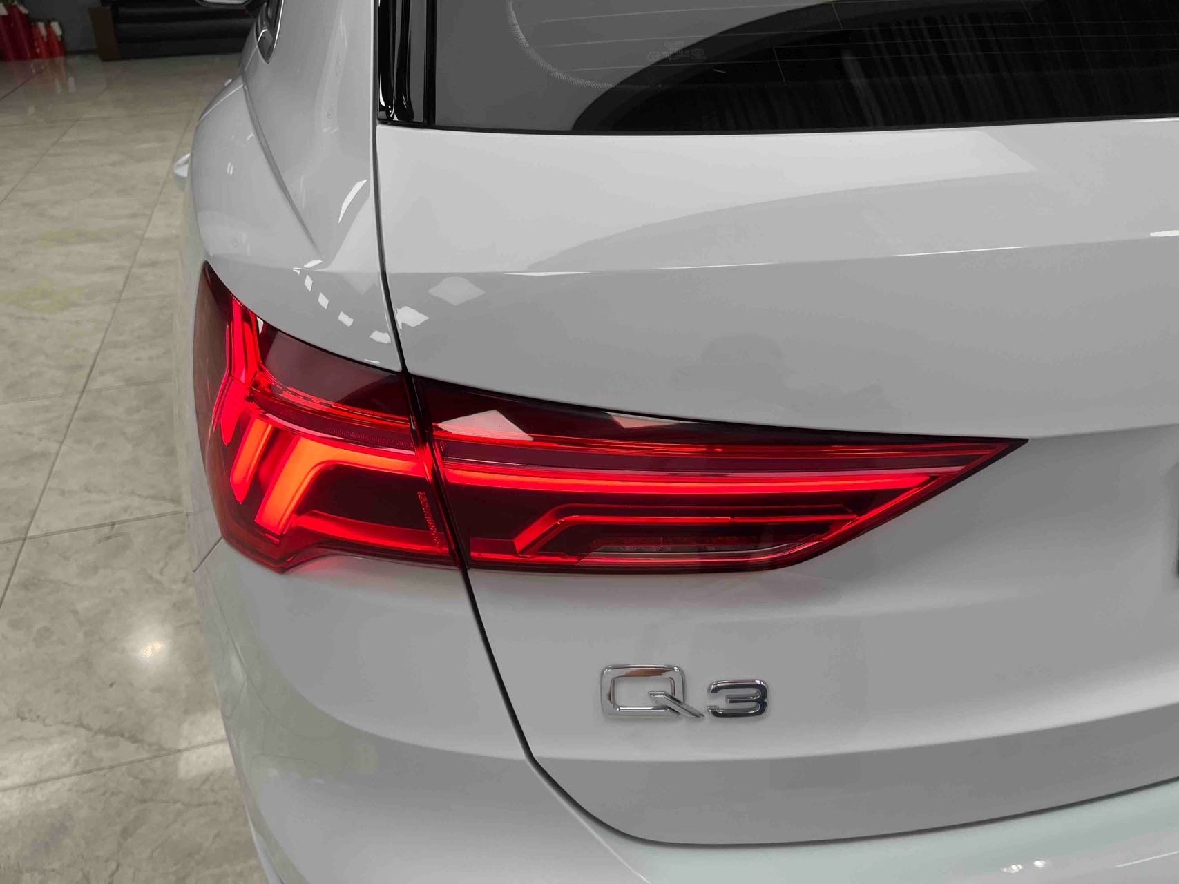 Audi Q3 2023 #11 Audi Q3 2023 car image #11