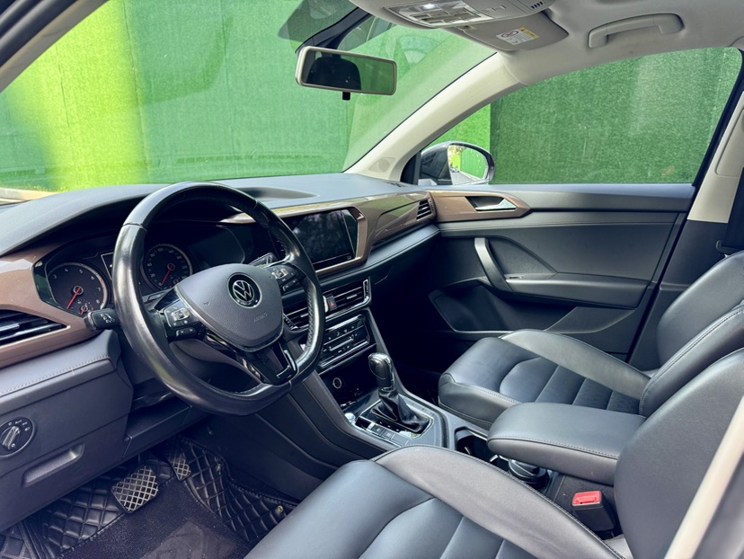 Volkswagen Tharu 2020 car image #4