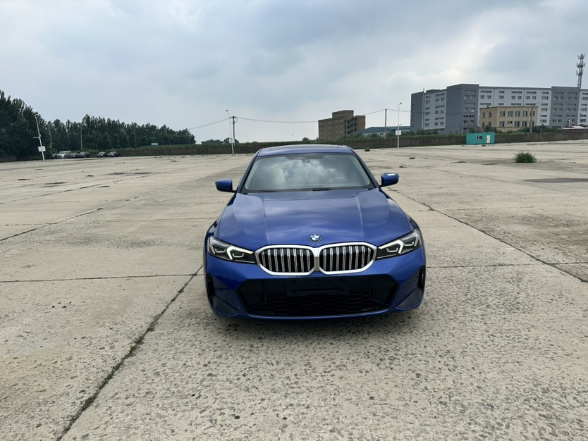 BMW 3 Series 2023 BMW 3 Series 2023 car image