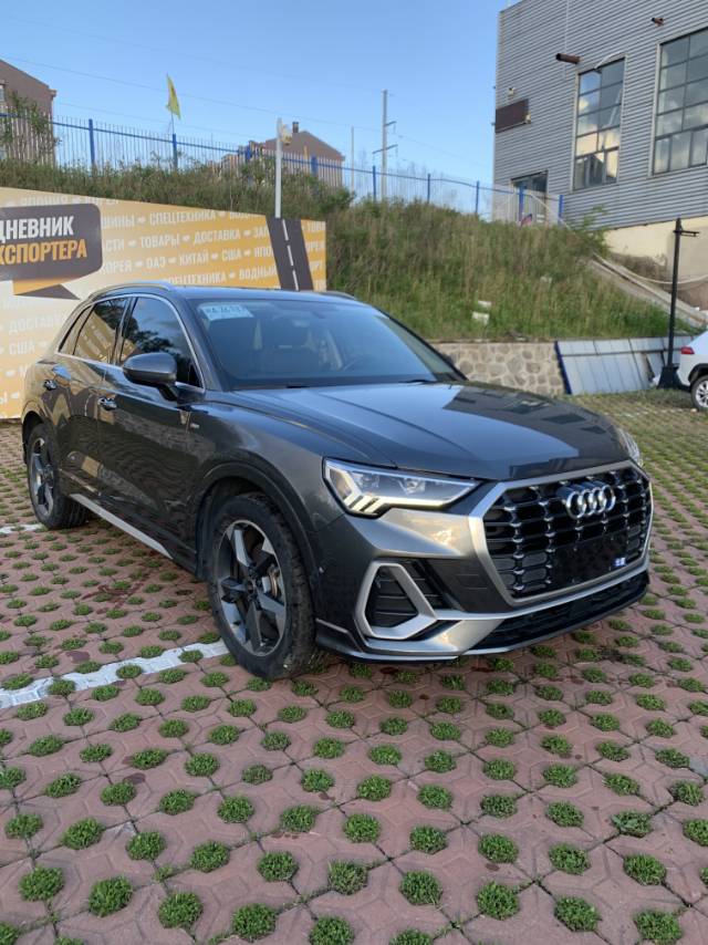 Audi Q3 2022 #2 Audi Q3 2022 car image #2