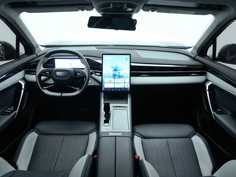 GEELY Boyue L 2025 car image #8