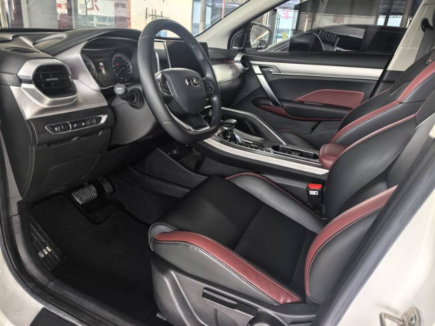 GEELY Coolray 2022 #2 GEELY Coolray 2022 car image #2