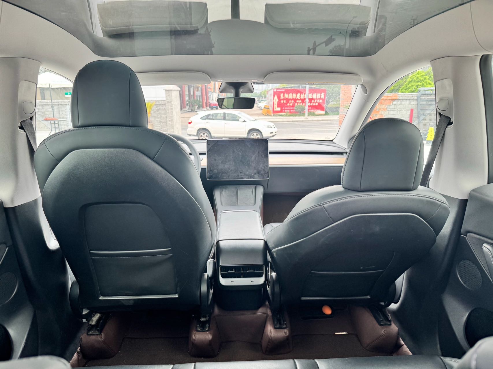 Tesla Model Y 2021 #6 Tesla Model Y 2021 car image #6