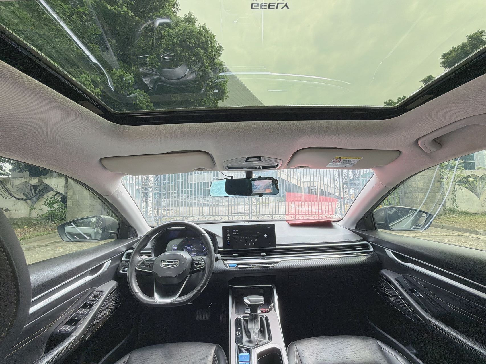 GEELY Emgrand 2022 #13 GEELY Emgrand 2022 car image #13