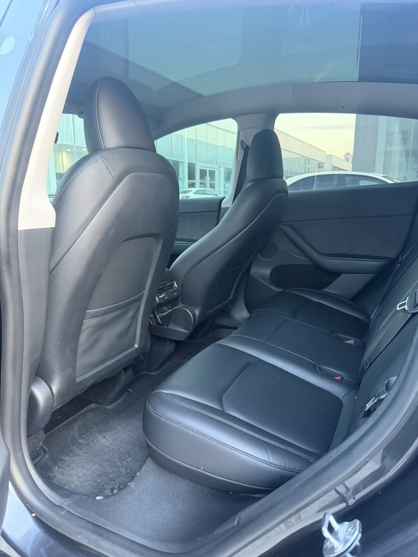 Tesla Model Y 2024 #5 Tesla Model Y 2024 car image #5
