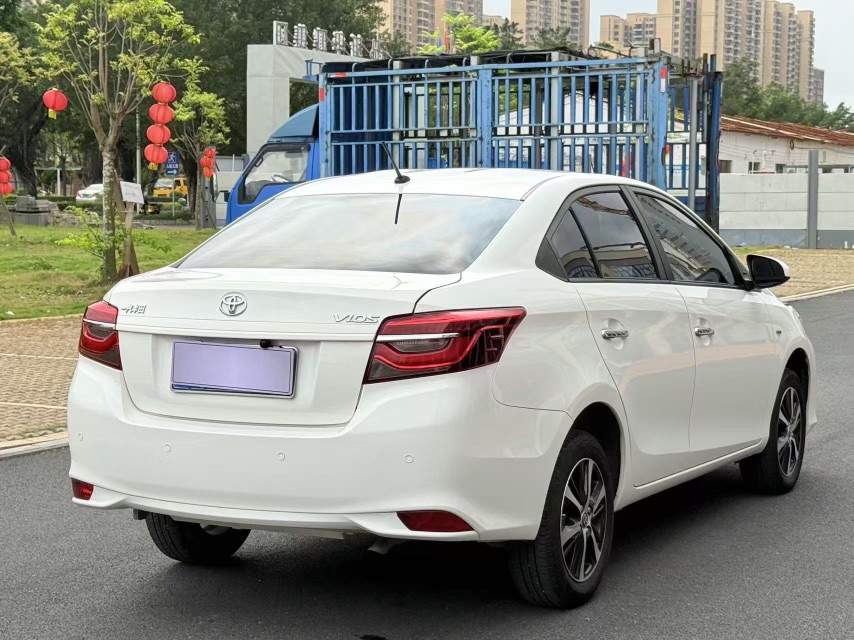 Toyota Vios 2023 car image #9