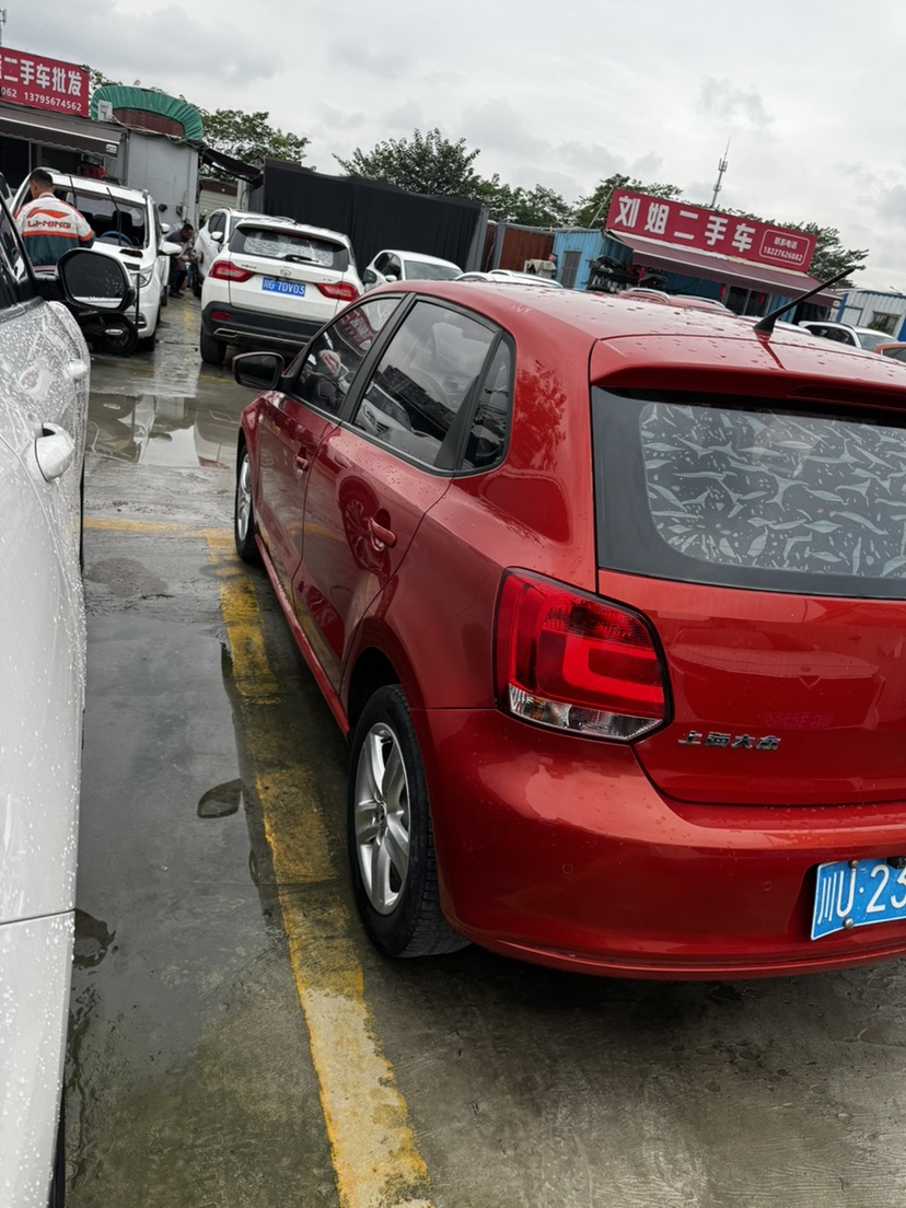 Volkswagen Polo 2012 immagine di auto #6
