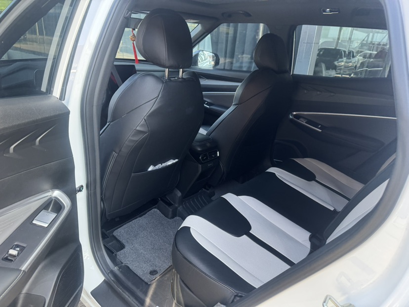GEELY Boyue 2024 car image #7