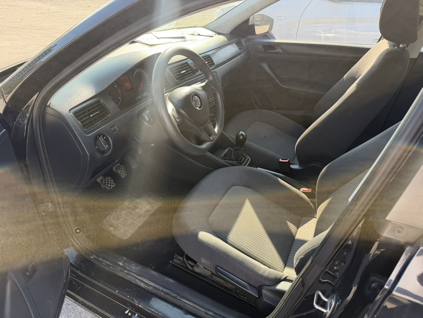 Volkswagen Santana 2017 car image #3