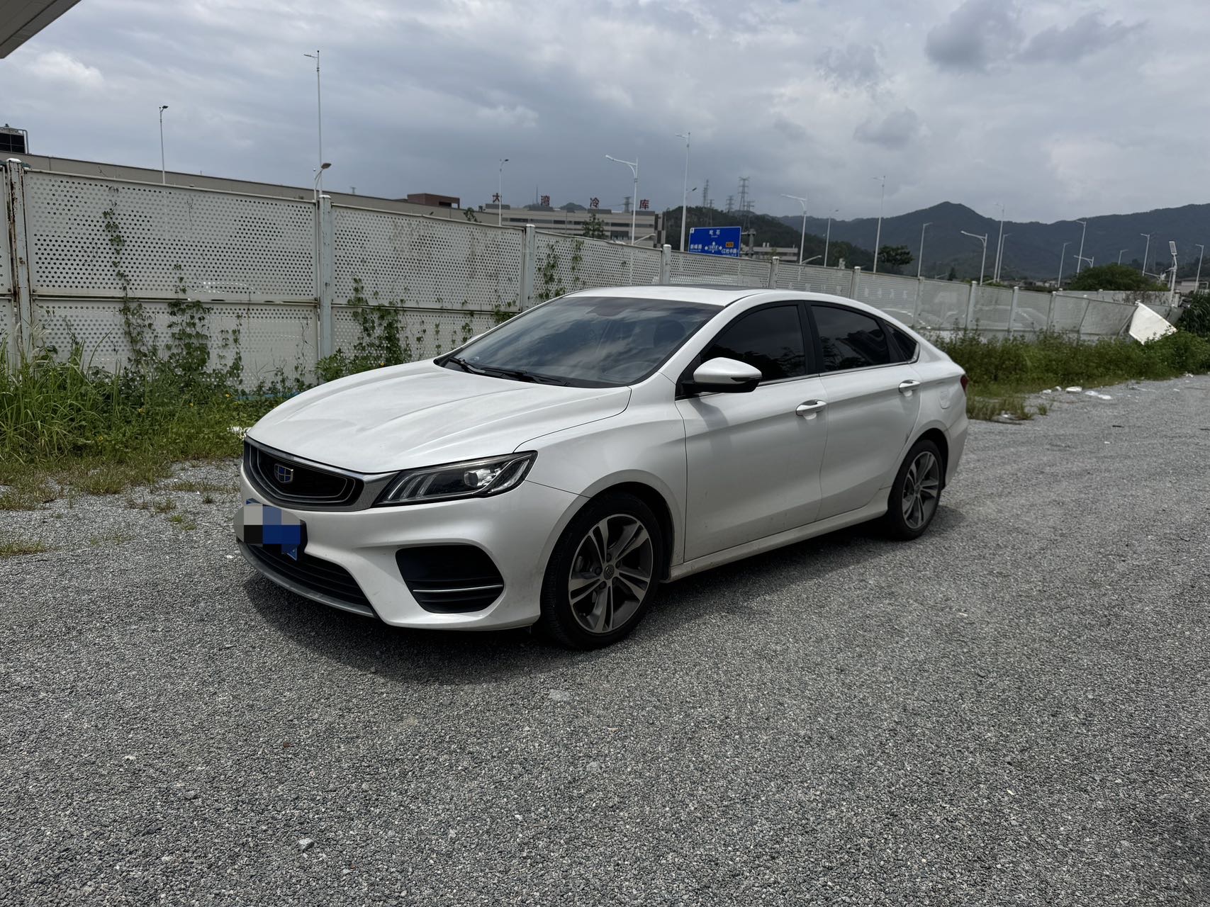 GEELY Binray 2018 GEELY Binray 2018 car image