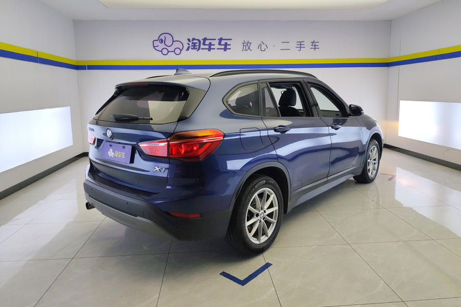 BMW X1 2019 #6 BMW X1 2019 car image #6