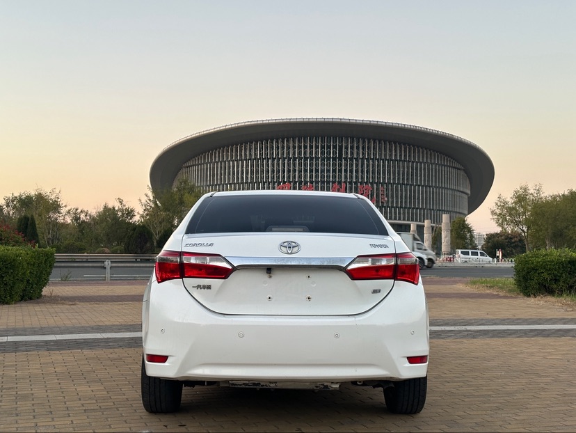 Toyota Corolla 2015 #5 Toyota Corolla 2015 car image #5