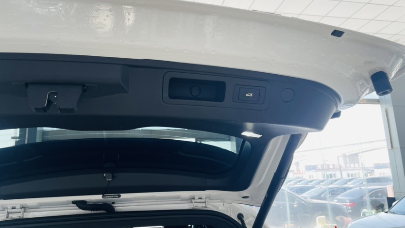 Jetour X70 PLUS 2024 car image #9