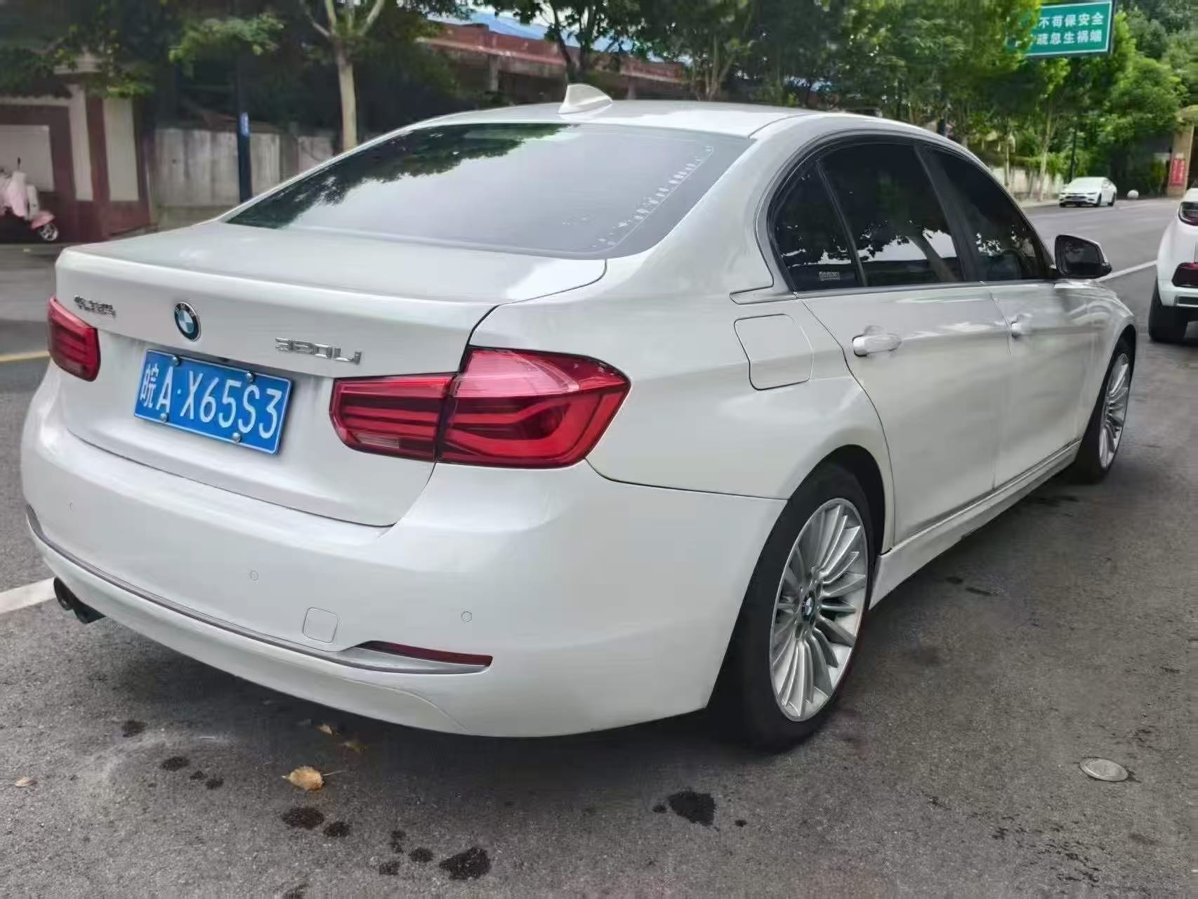BMW 3 Series 2018 #5 BMW 3 Series 2018 car image #5