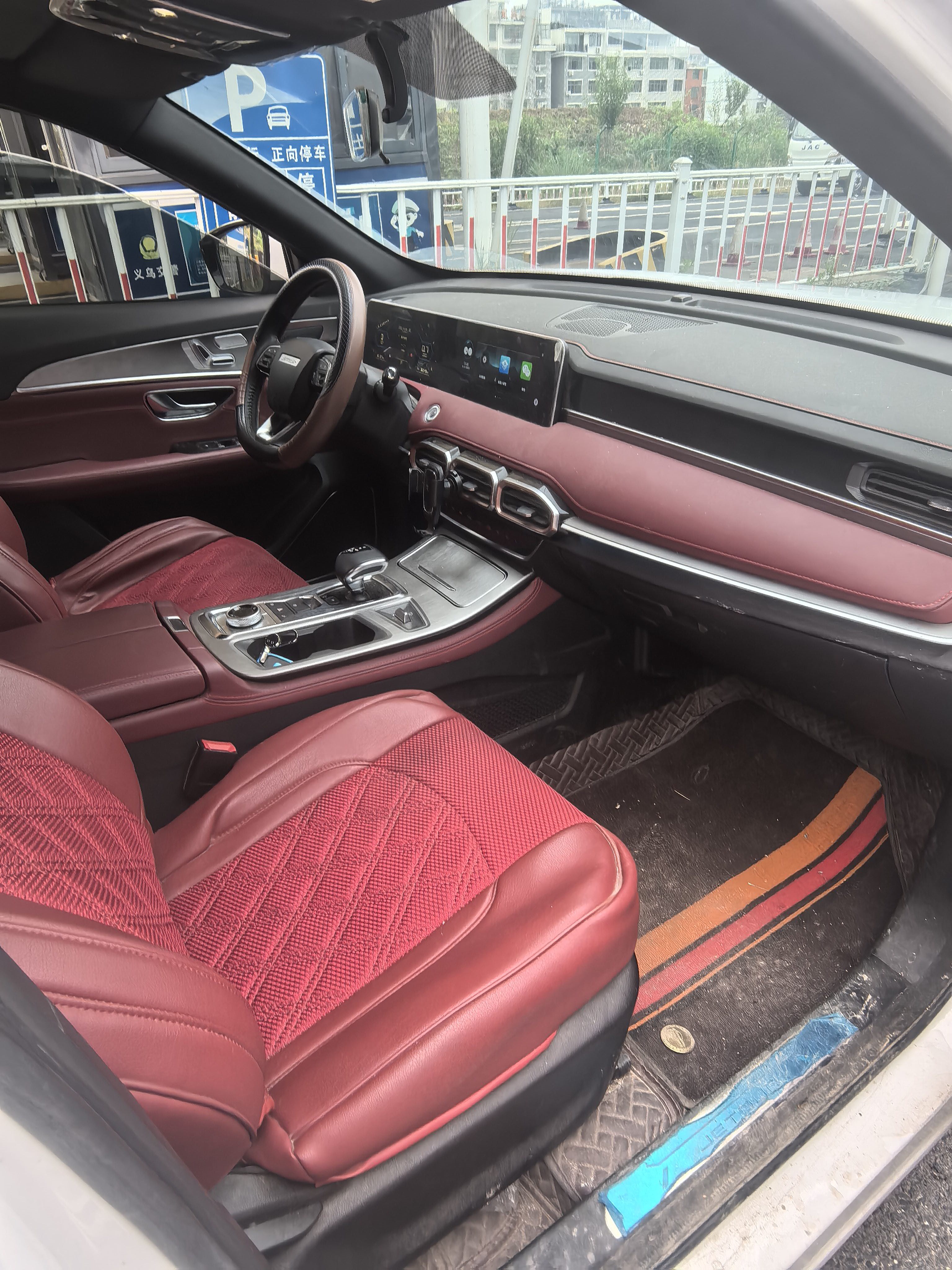 Jetour X70 PLUS 2022 car image #6