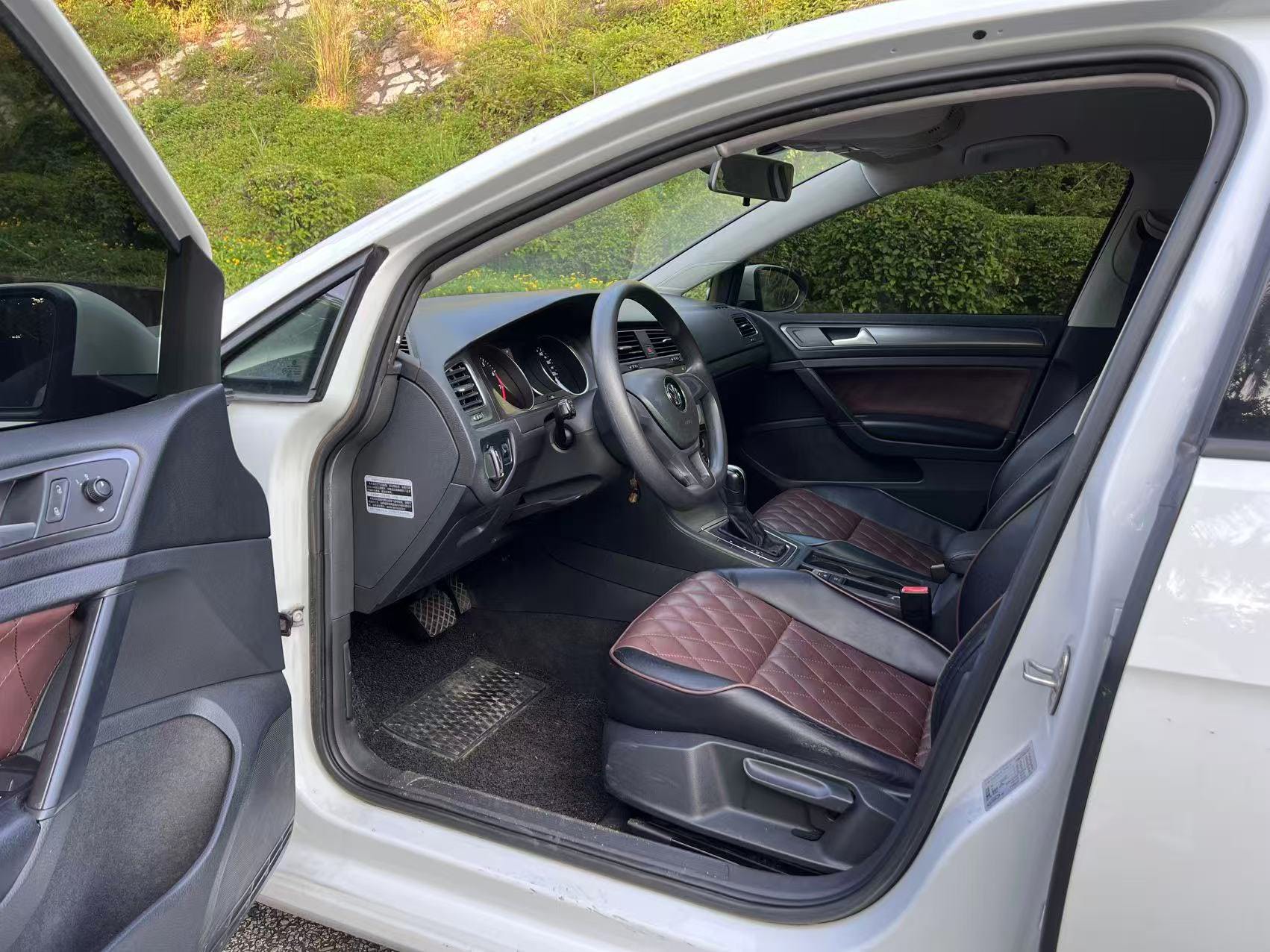 Volkswagen Golf 2015 car image #4