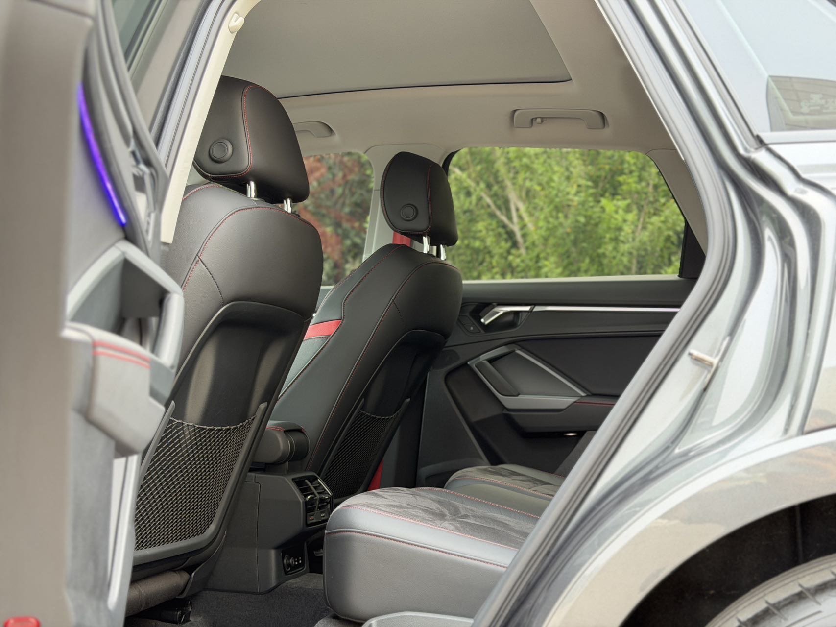 Audi Q3 2023 car image #5