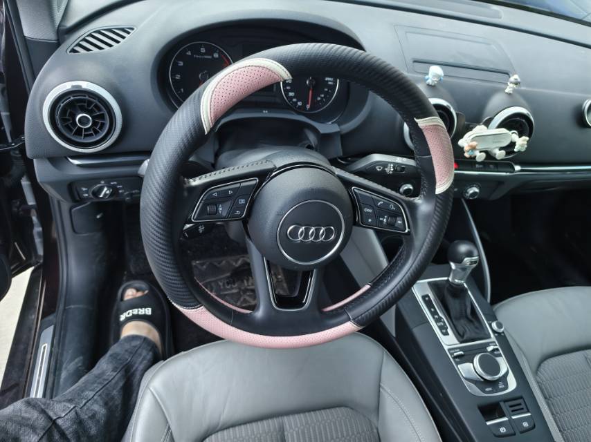 Audi A3 2020 car image #3