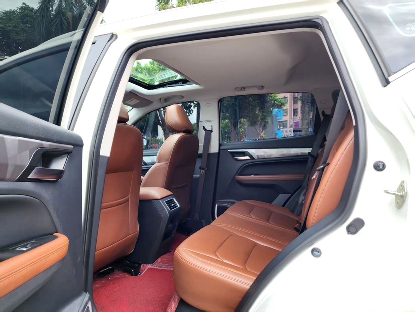 GEELY Vision X6 2024 car image #6